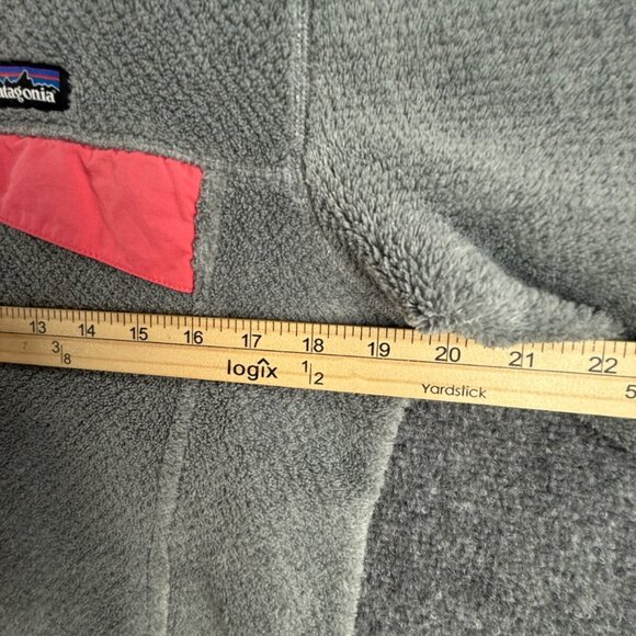 Patagonia Fleece Jacket Girls Youth Size 2XL 16-18 Gray Pink Fuzzy Soft Snap - Picture 6 of 16
